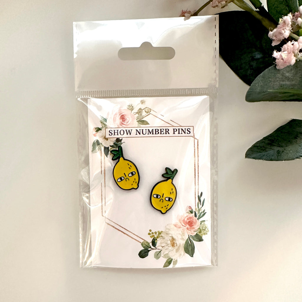 Saddle Pad Show Pins