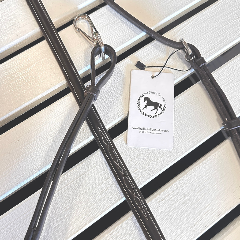 Wesley Fancy Stitch Standing Martingale